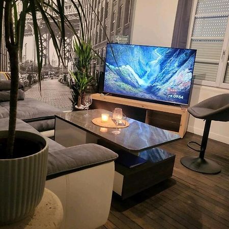 T2 Cosy Autonome H24 Parking Prive Attenant Tv 165Cm Netflix Wi-Fi Au Rez-De-Chaussee Alençon Extérieur photo